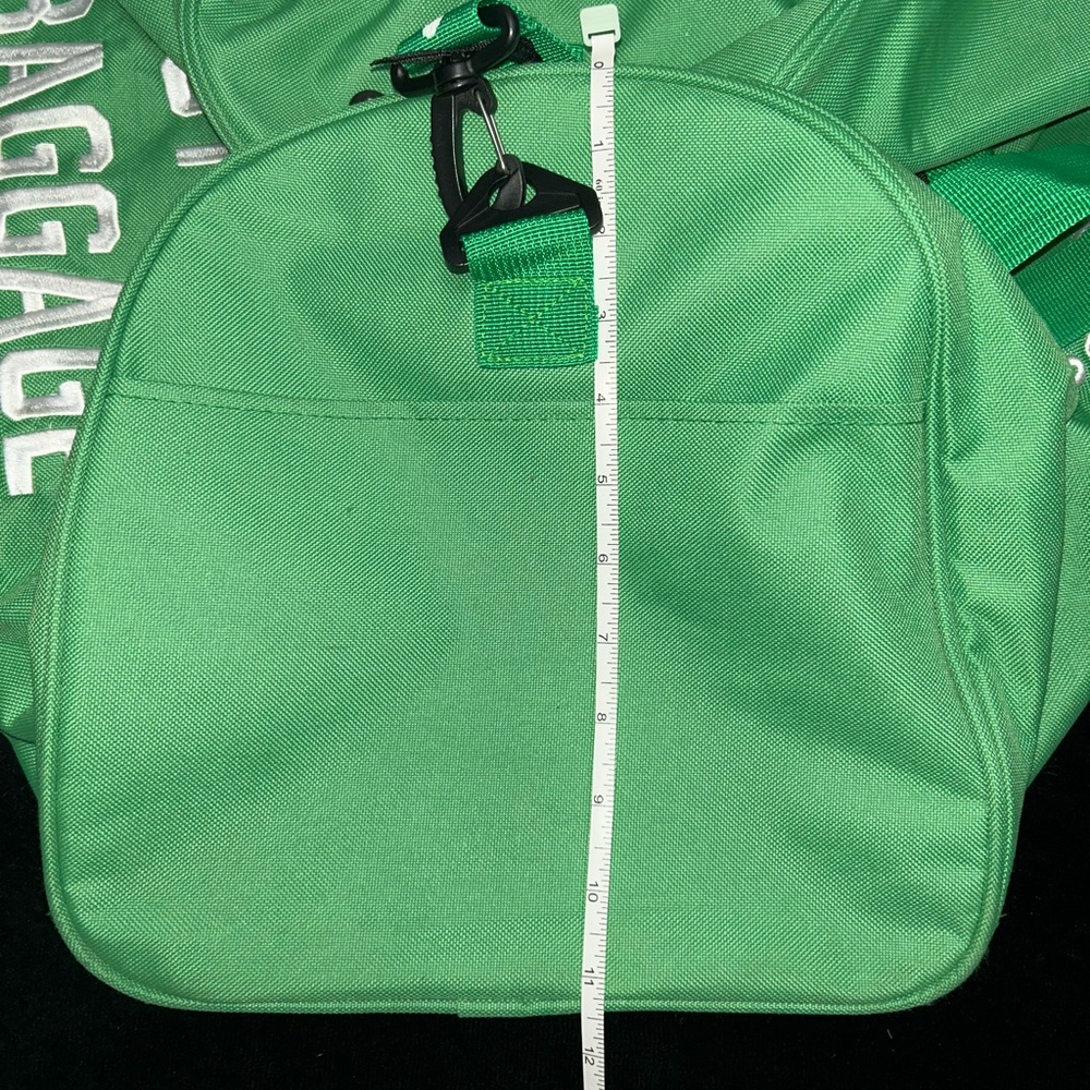 Emotional Baggage Green Duffel Bag - Picture 11 of 12